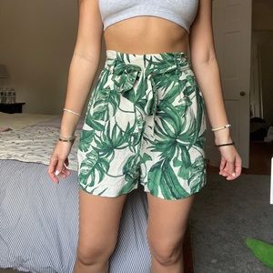 Brand new H&M tropical shorts